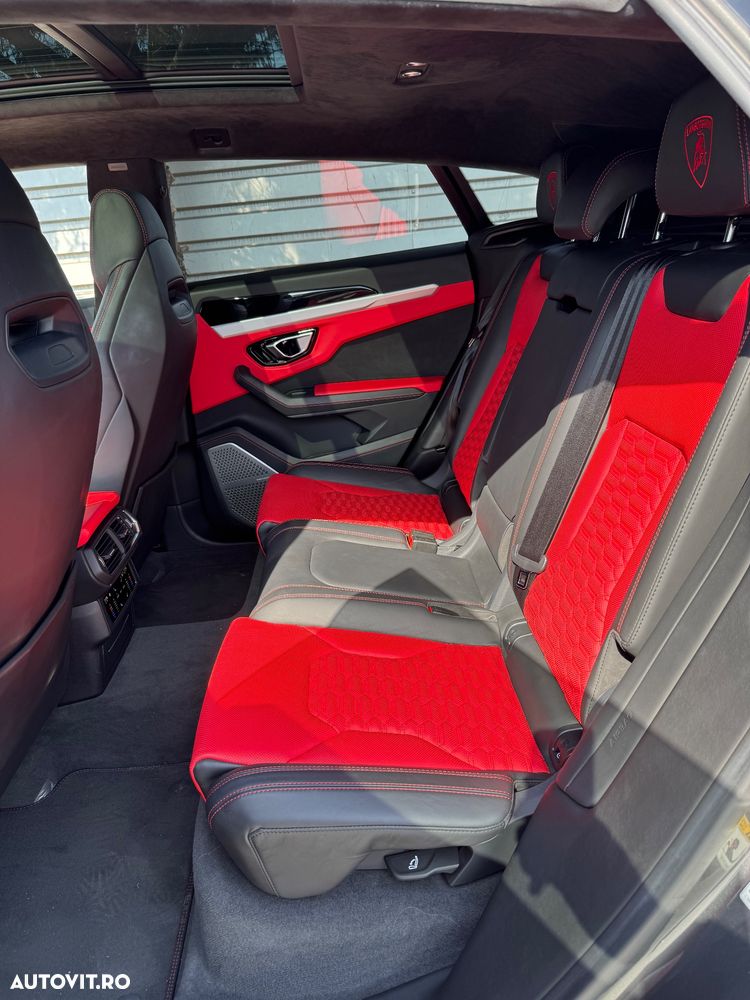 Lamborghini URUS - 14