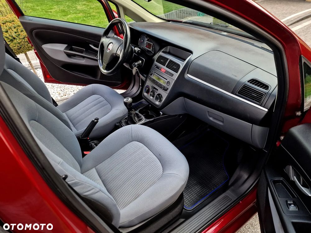 Fiat Linea 1.4 T-Jet 16V Dynamic - 17