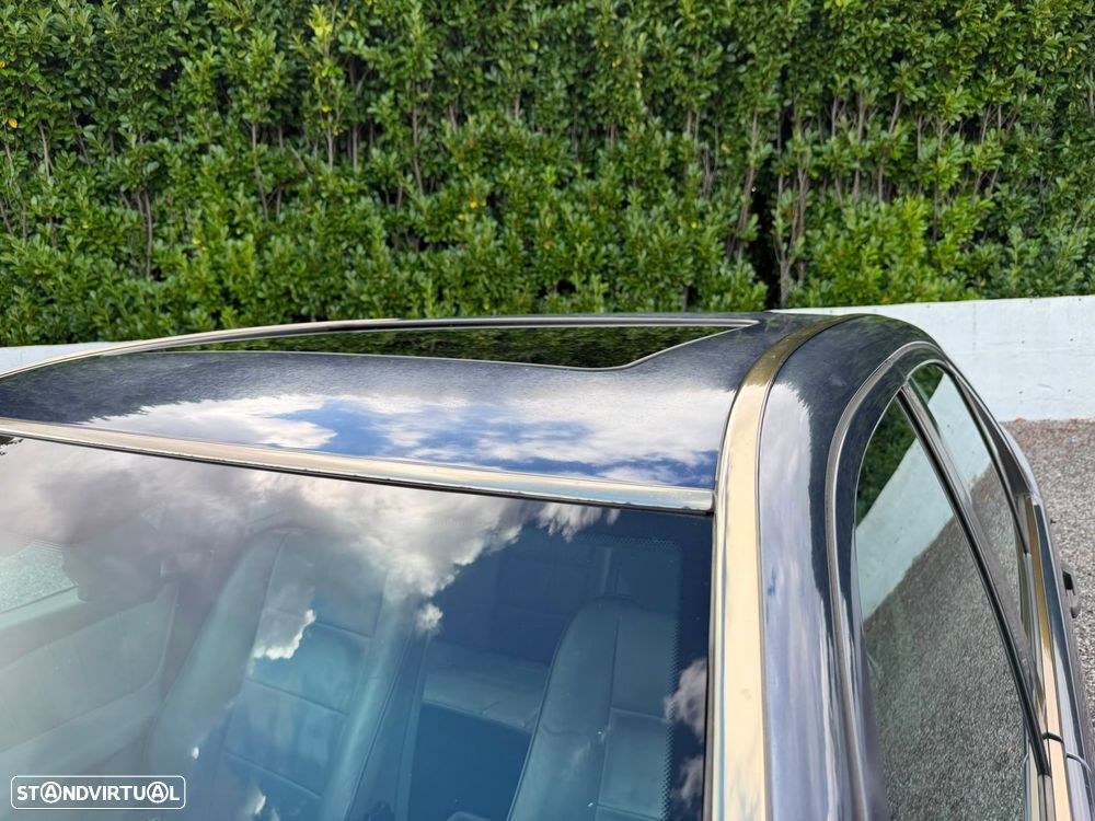 Mercedes-Benz E 220 D Classic - 21