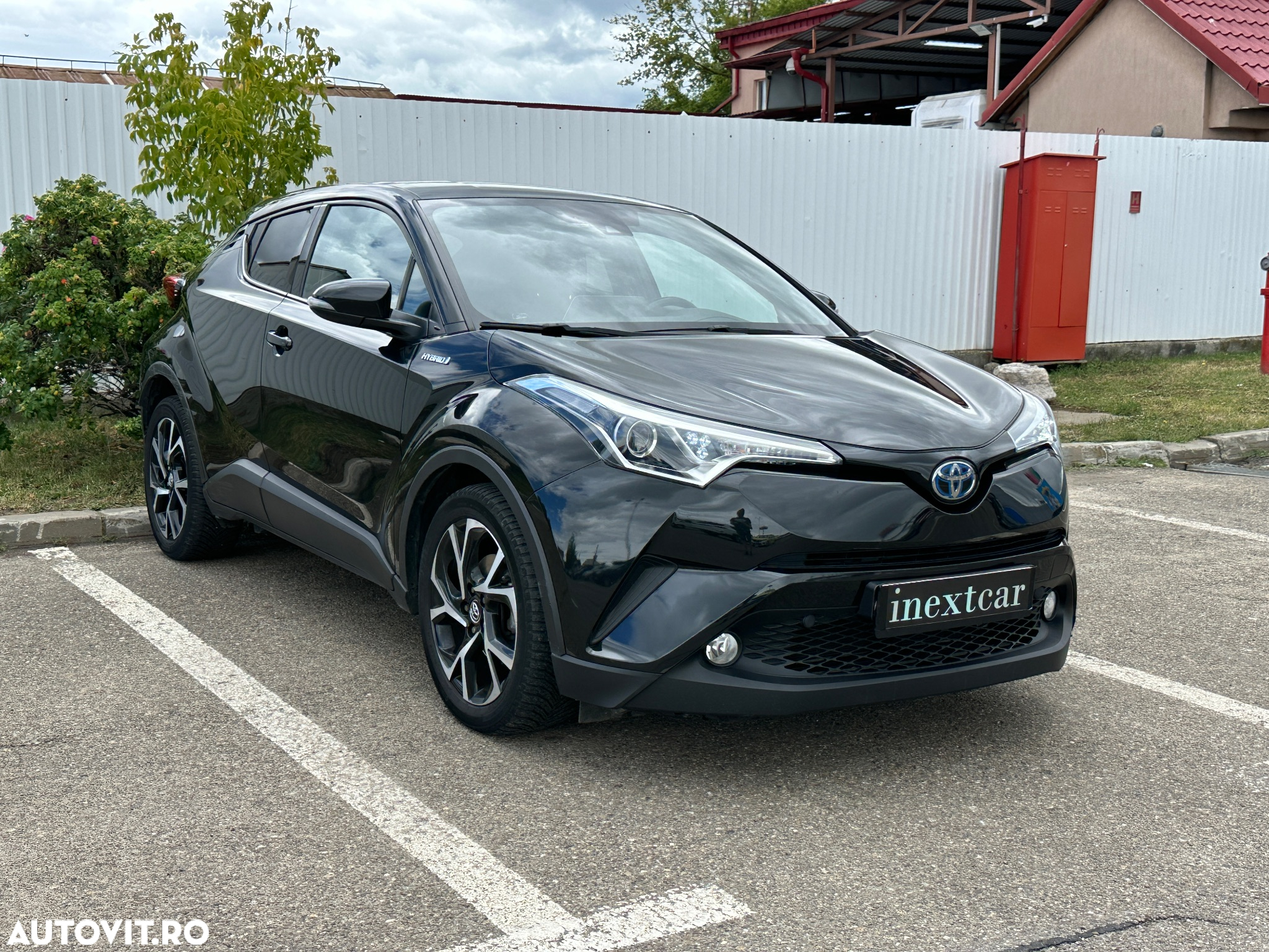 Toyota C-HR 1.8 HSD 4x2 CVT C-ult - 3