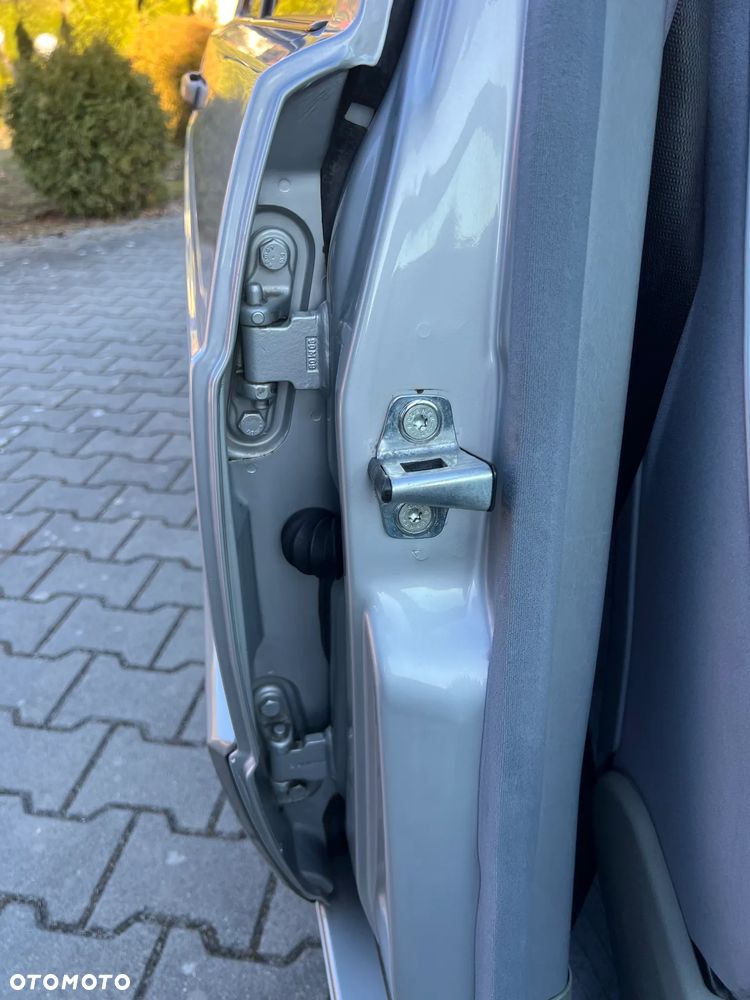Mercedes-Benz W201 (190) - 40