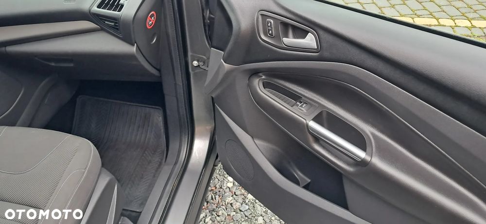 Ford Kuga 2.0 TDCi 4x4 Business Edition - 20