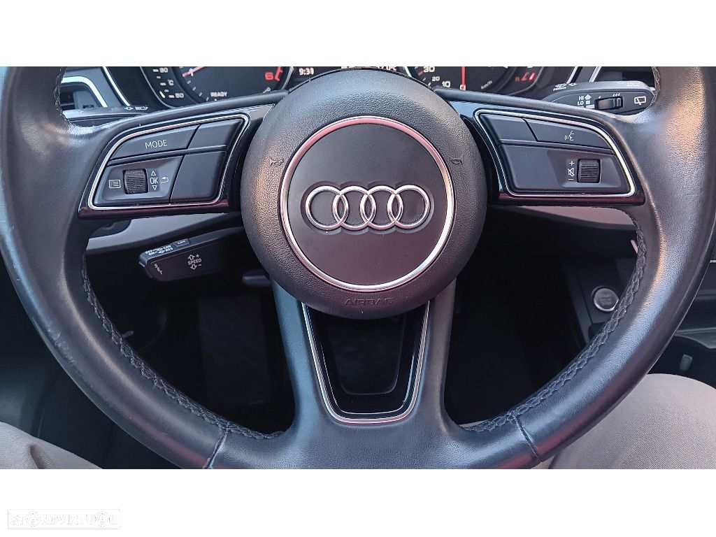 Audi A4 Avant 30 TDI S tronic - 13