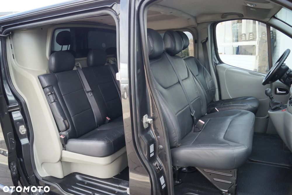 Opel Vivaro - 18