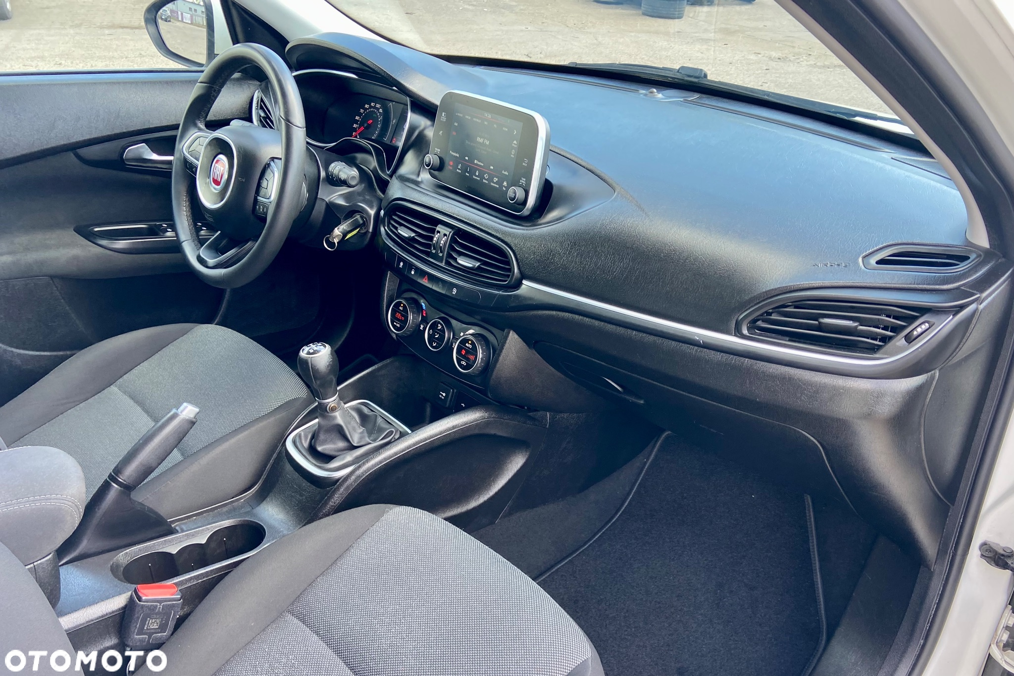 Fiat Tipo 1.3 MultiJet 16v Sport - 15