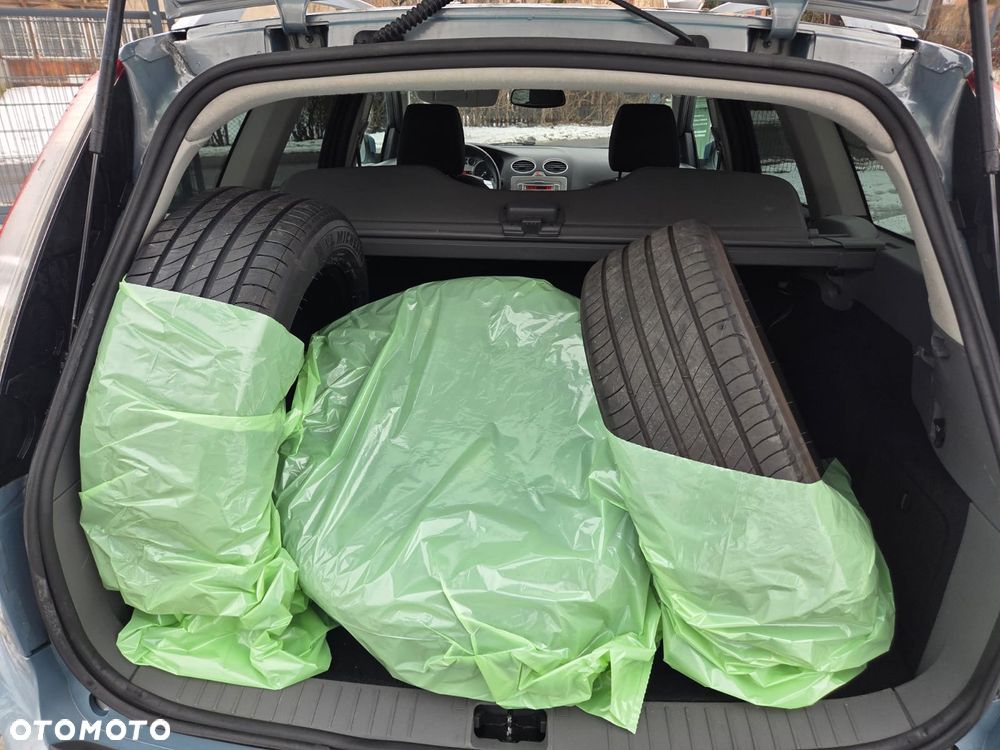 Ford Focus - 15