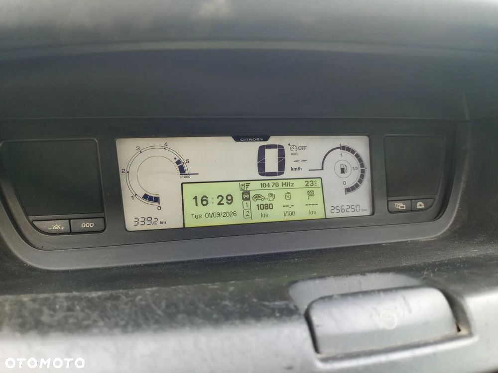 Citroën C4 Picasso - 9