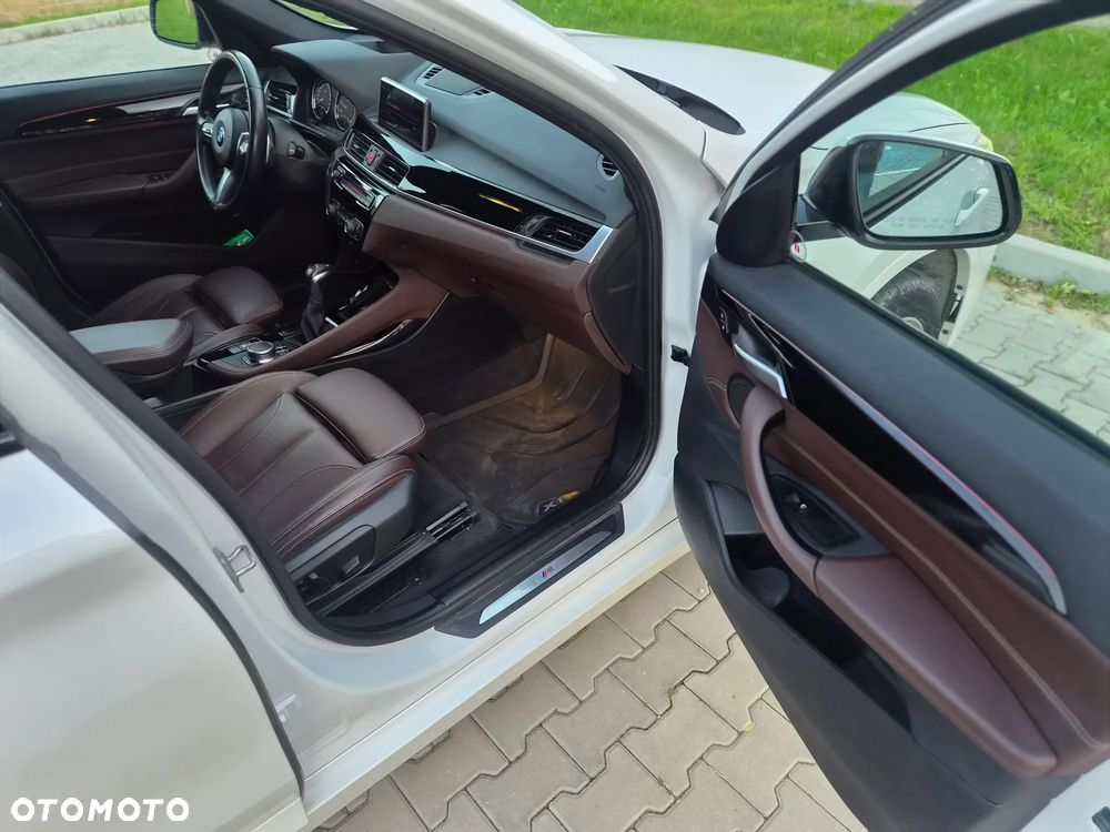 BMW X1 xDrive25i M Sport - 25