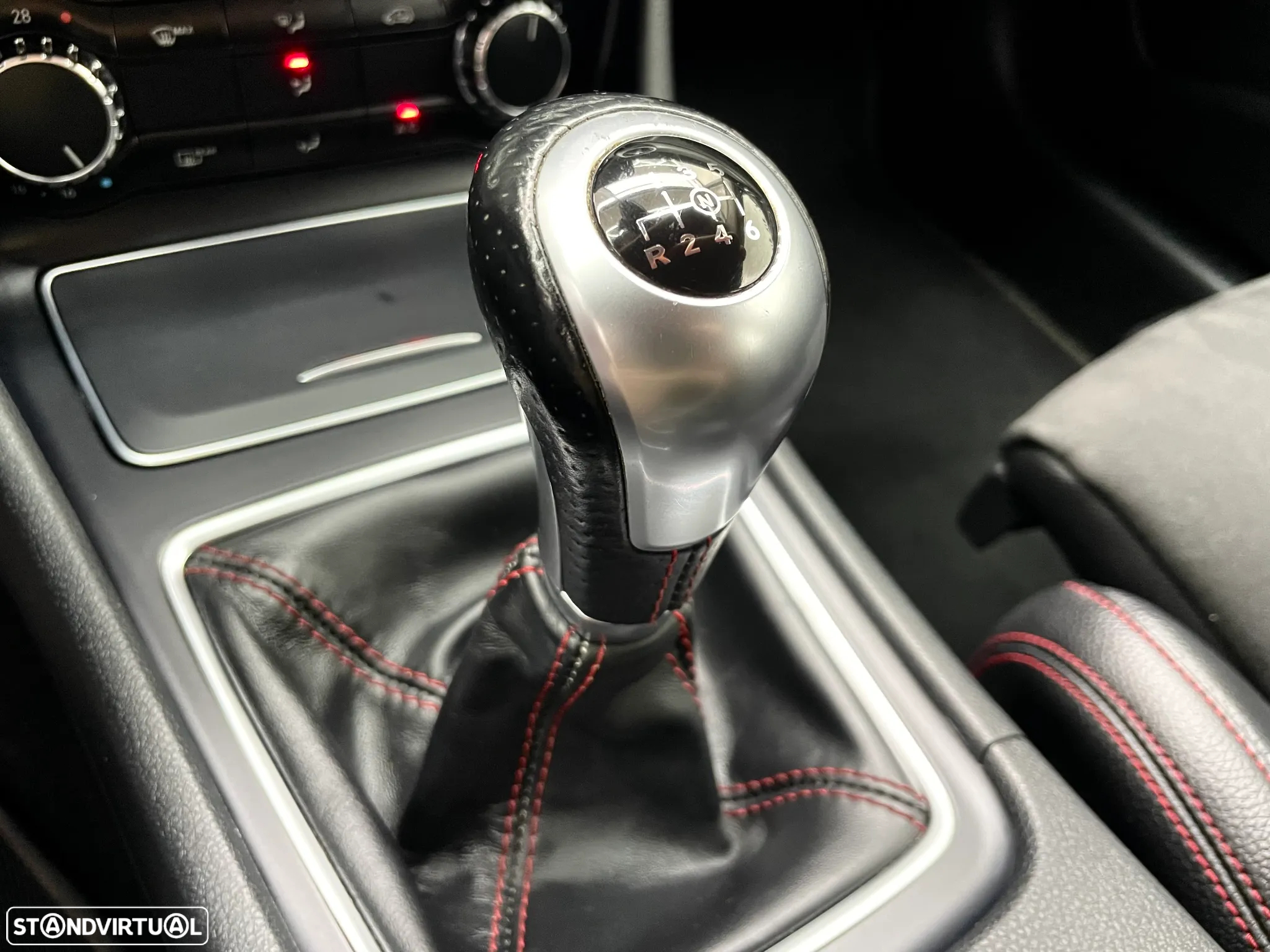 Mercedes-Benz CLA 200 d AMG Line - 23