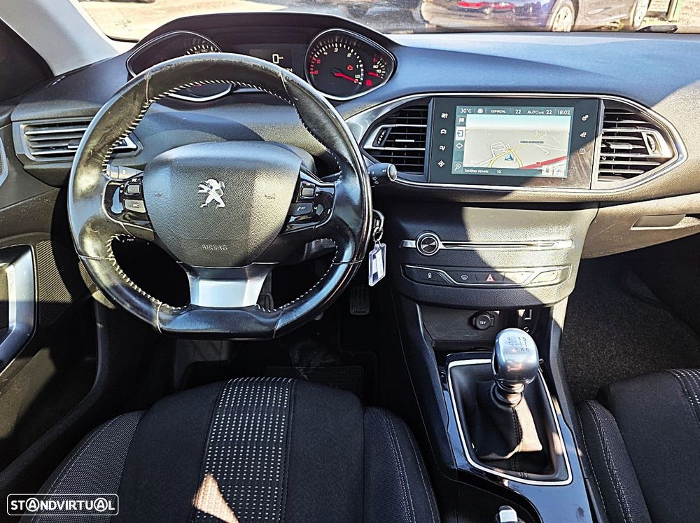 Peugeot 308 SW 1.6 BlueHDi Style - 17