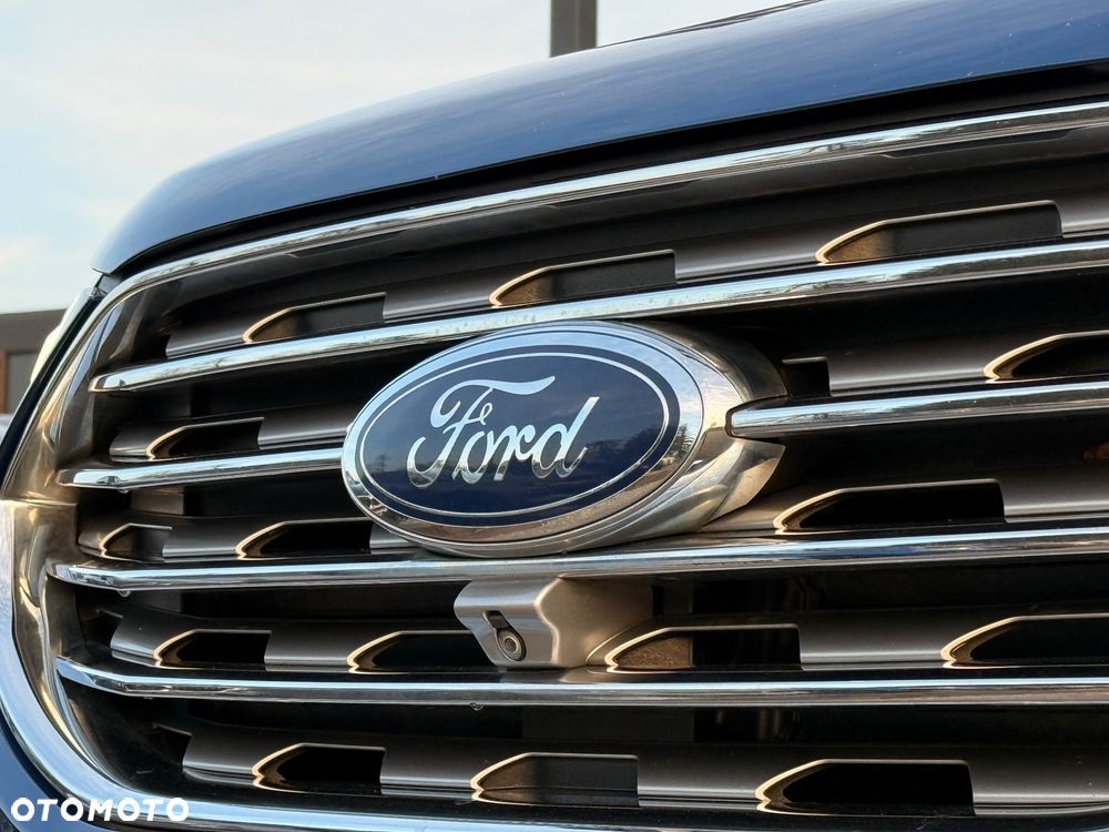 Ford Edge 2.0 EcoBlue Bi-Turbo 4x4 Titanium - 11