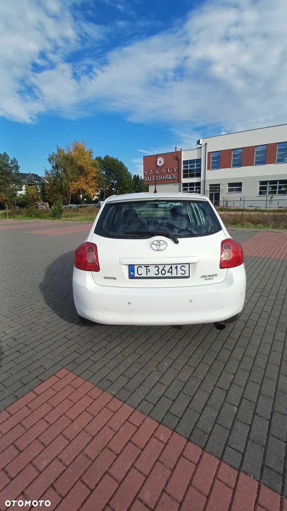 Toyota Auris - 4