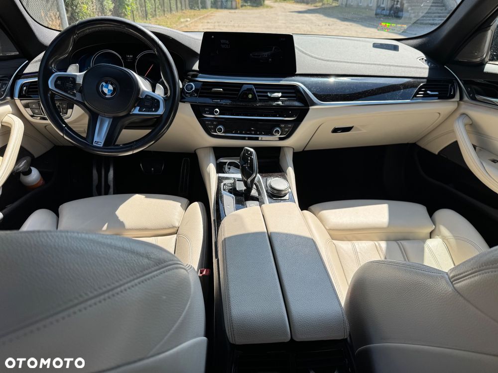 BMW Seria 5 525d - 8