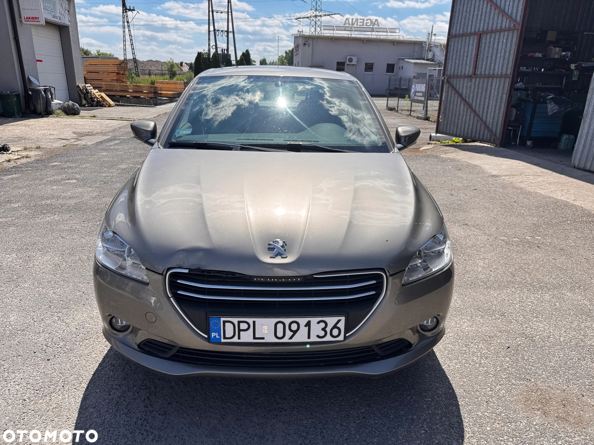 Peugeot 301 1.2 VTi/Pure Tech Access - 2