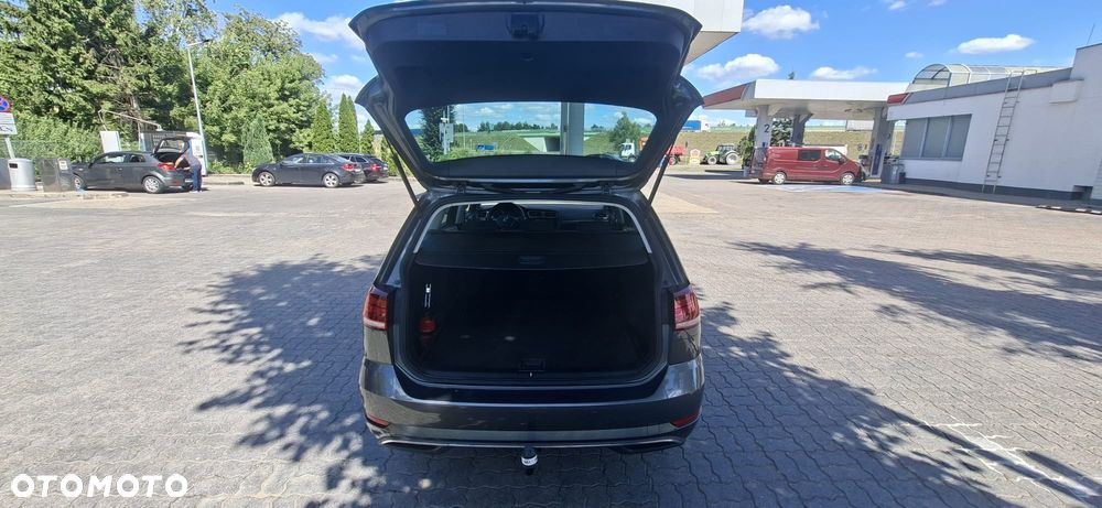 Volkswagen Golf 1.6 TDI SCR Join - 29