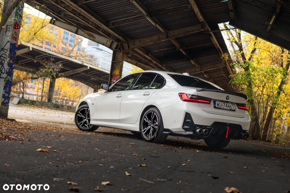 BMW Seria 3 - 34