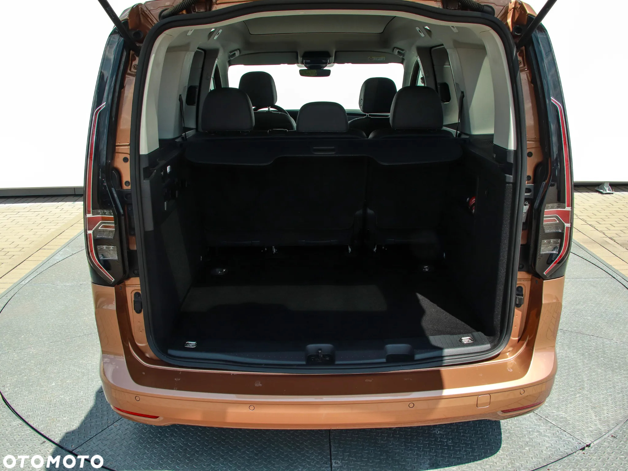 Volkswagen Caddy 2.0 TDI Style DSG - 9