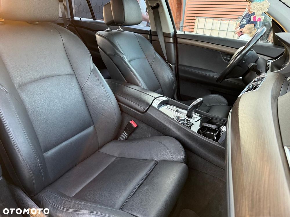 BMW 5GT 530d - 9