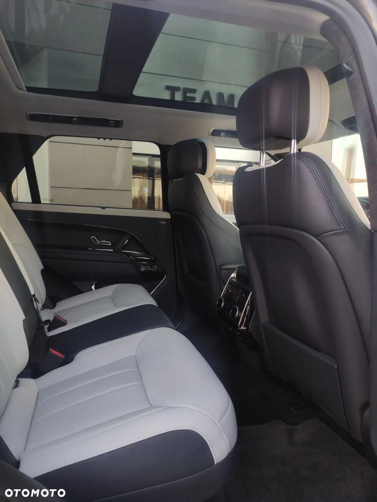 Land Rover Range Rover Sport D350 Autobiography - 17