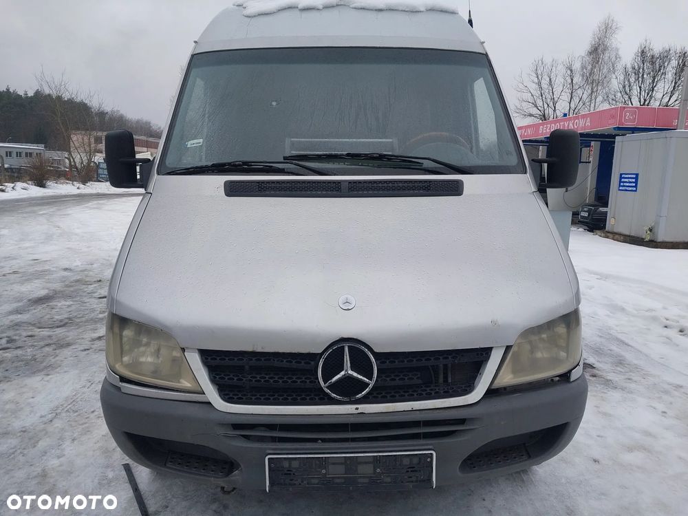 Mercedes Sprinter I W903 MAX długi wysoki silnik 2.2 CDI wtryski alternator pokrywa głowica kolektor blok wał skrzynia biegów manual maglowica pompa przewód sterownik szyba boczek konsola obudowa osłona atrapa panel most dyfer bliźniak felga sanki wachacz lampa stopień próg kombajn nagrzewnica mcperson serwo zbiorniczek rozrusznik wiązka przewód fotel zamek zacisk hamulcowy chłodnica nadkole błotnik dach klamka podszybie rura NA CZĘŚCI WSZYSTKIE CZĘŚCI - 4