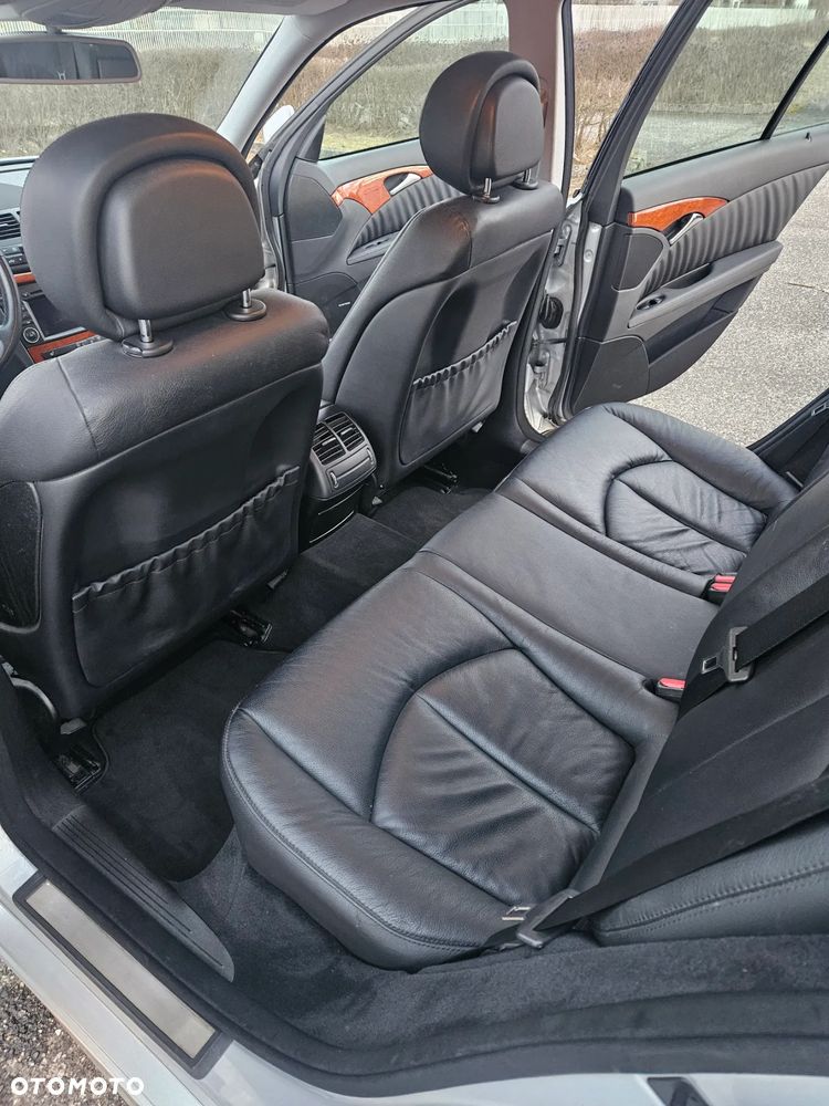 Mercedes-Benz Klasa E 280 CDI 4-Matic Avantgarde - 26