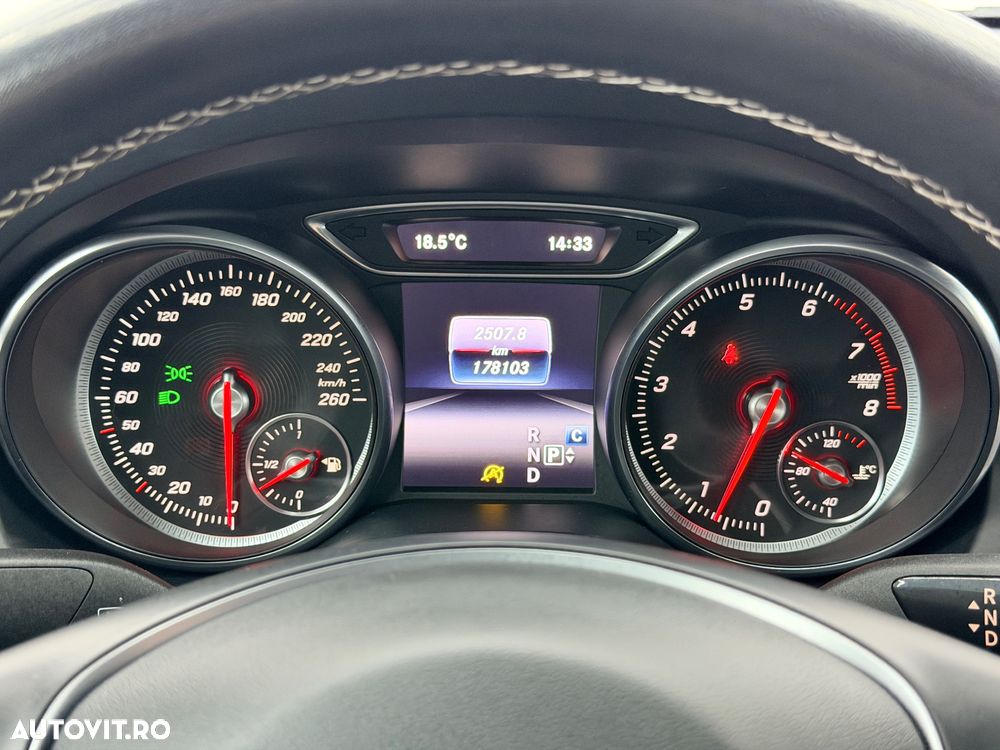 Mercedes-Benz CLA 180 7G-DCT AMG Line - 28