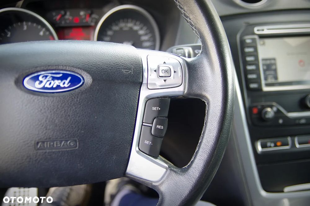 Ford Mondeo 2.0 TDCi Champions Edition - 39