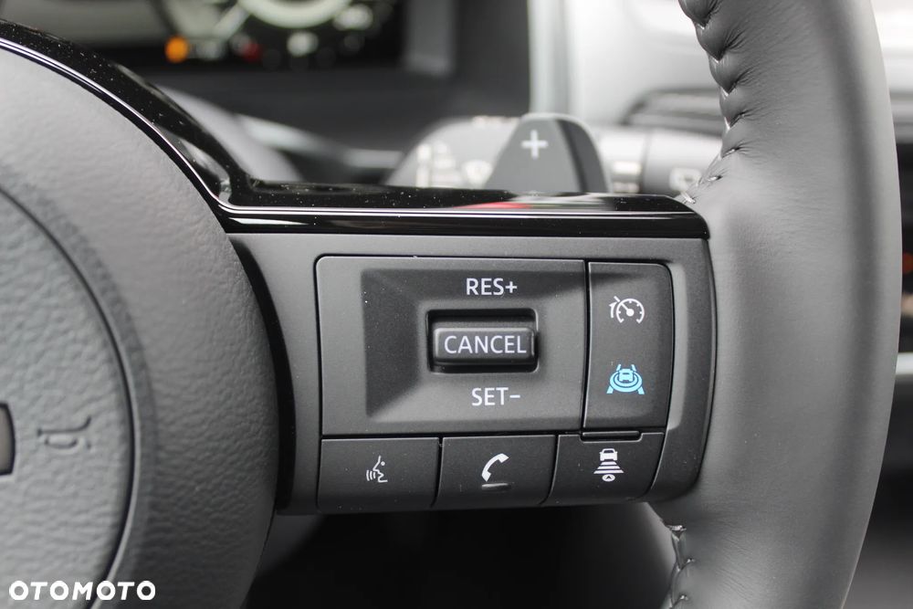 Nissan Qashqai 1.3 DIG-T MHEV N-Connecta Xtronic - 17