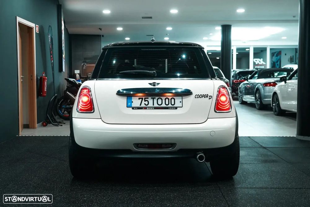 MINI 3 Portas Cooper D - 10