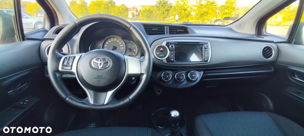 Toyota Yaris - 40