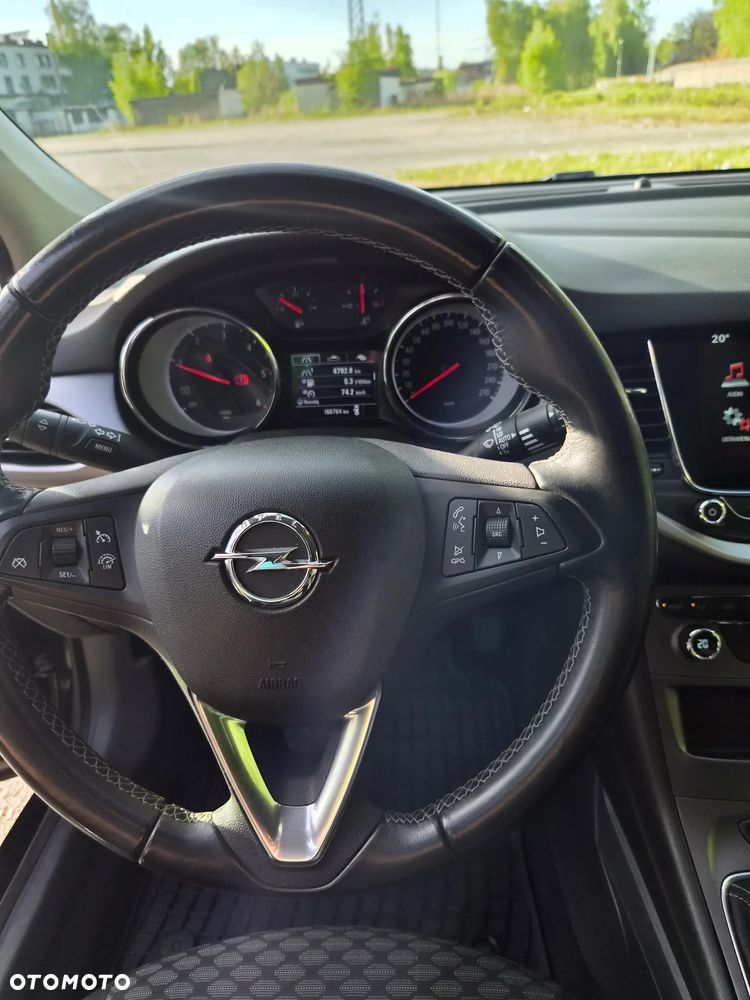 Opel Astra 1.6 CDTI Enjoy - 10