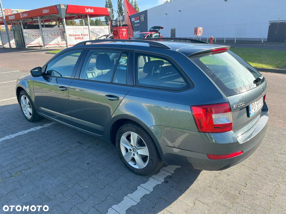 Skoda Octavia 1.6 TDI Ambition - 8