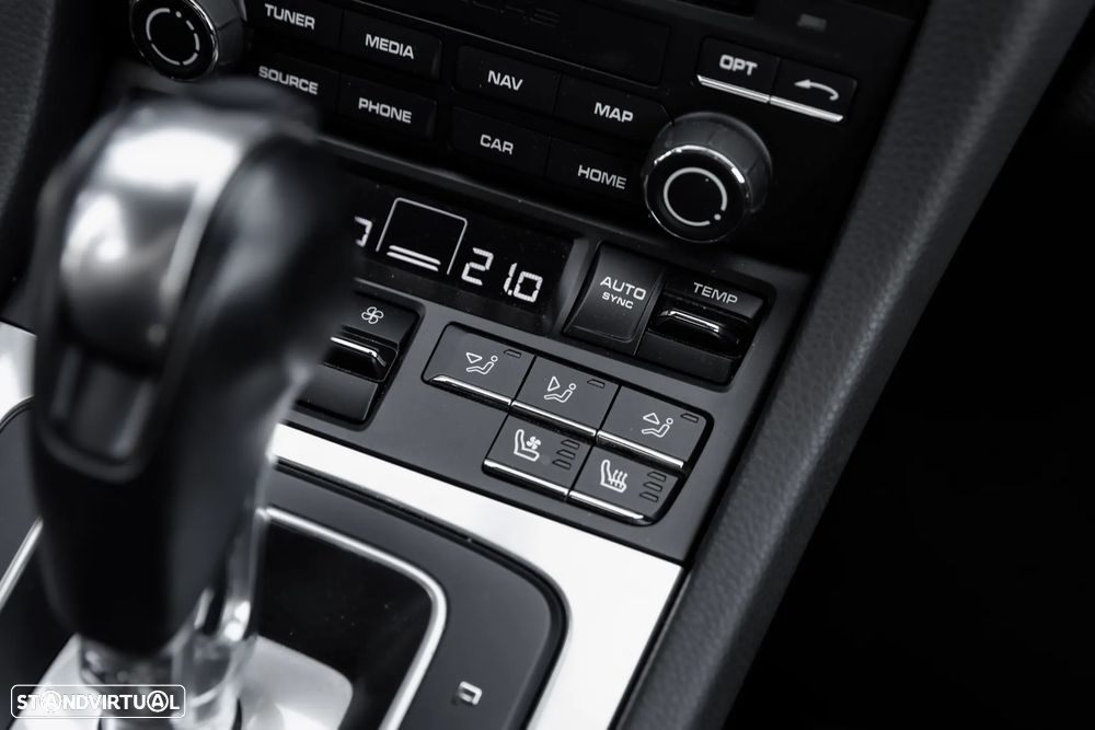 Porsche 911 (991) Carrera 4 S PDK - 32