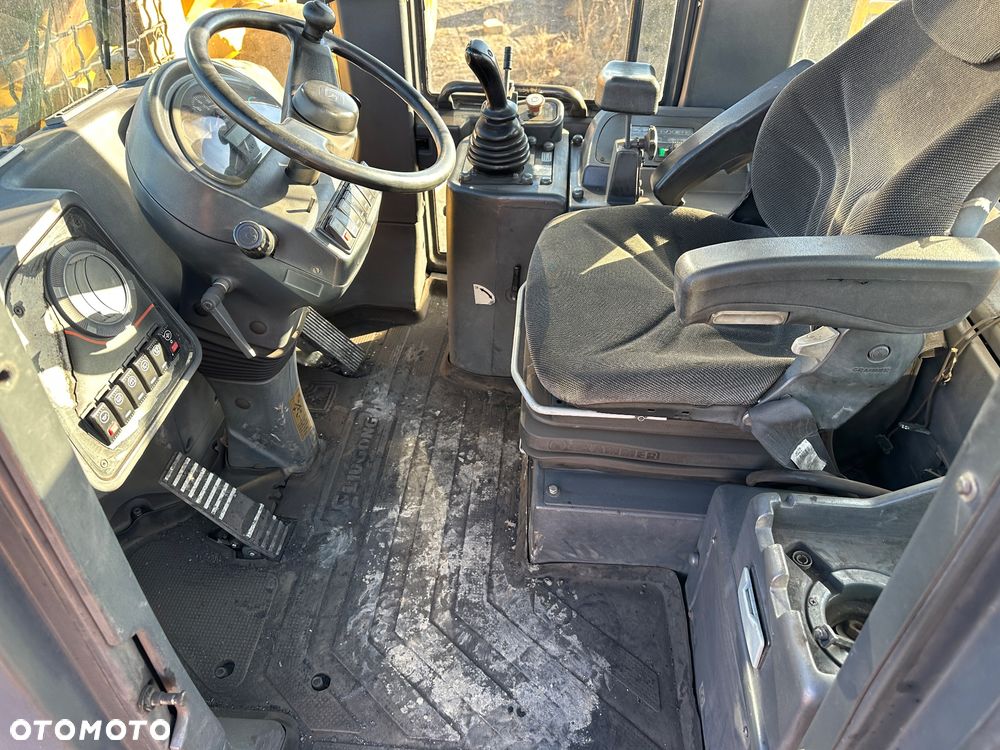 Liu Gong CLG862 lll Cat Liebherr JCB - 14