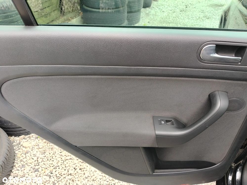 Volkswagen Golf Plus 1.6 TDI DPF BlueMotion Technology Team - 23