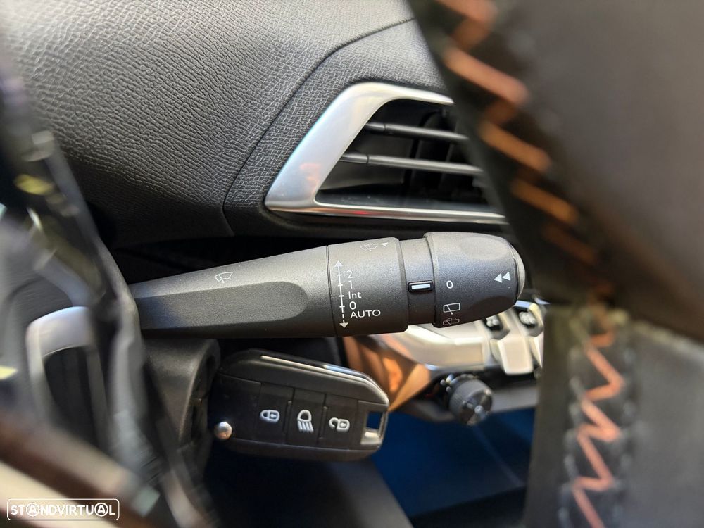Peugeot 3008 1.6 BlueHDi Allure - 17