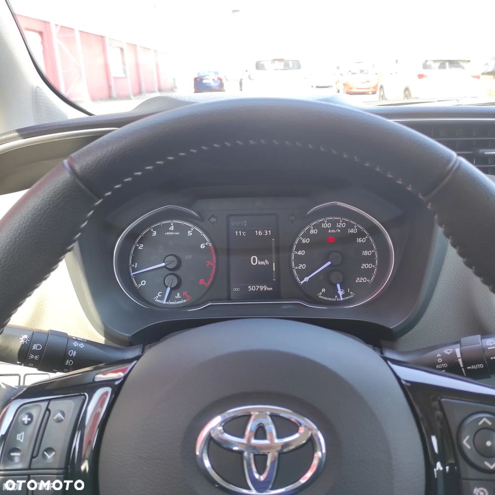 Toyota Yaris 1.5 Premium - 29