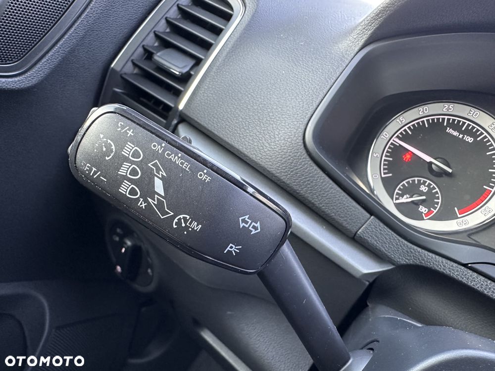 Skoda Karoq 1.6 TDI SCR DSG Style - 27