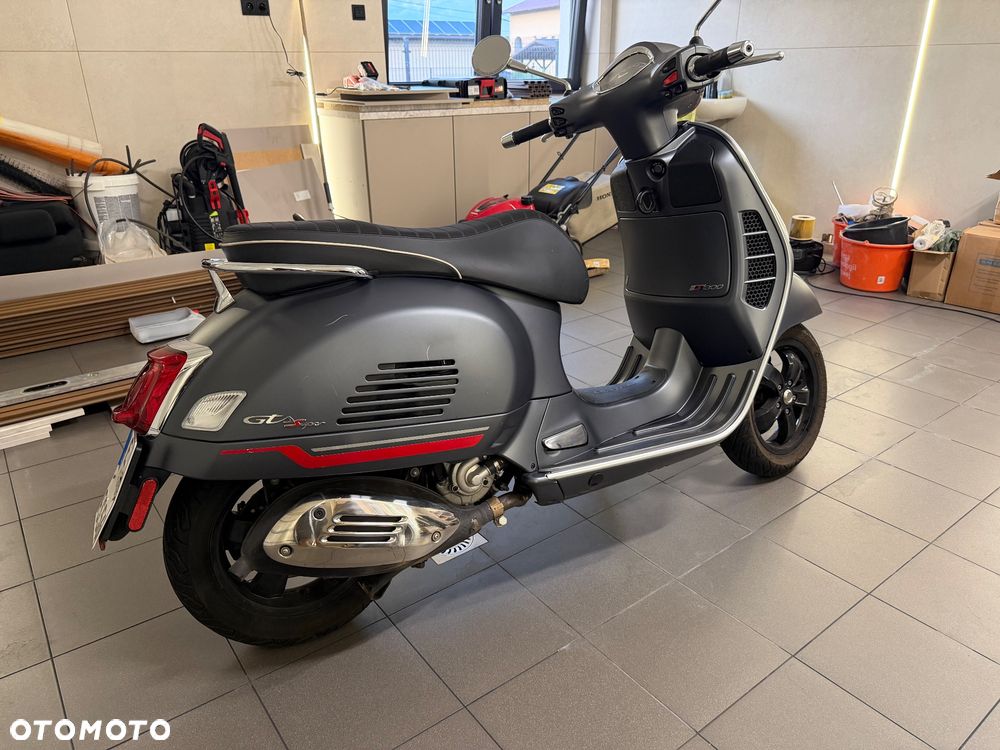 Piaggio Vespa - 3