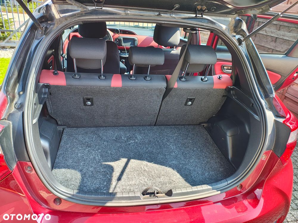 Toyota Yaris 1.5 Selection - 4