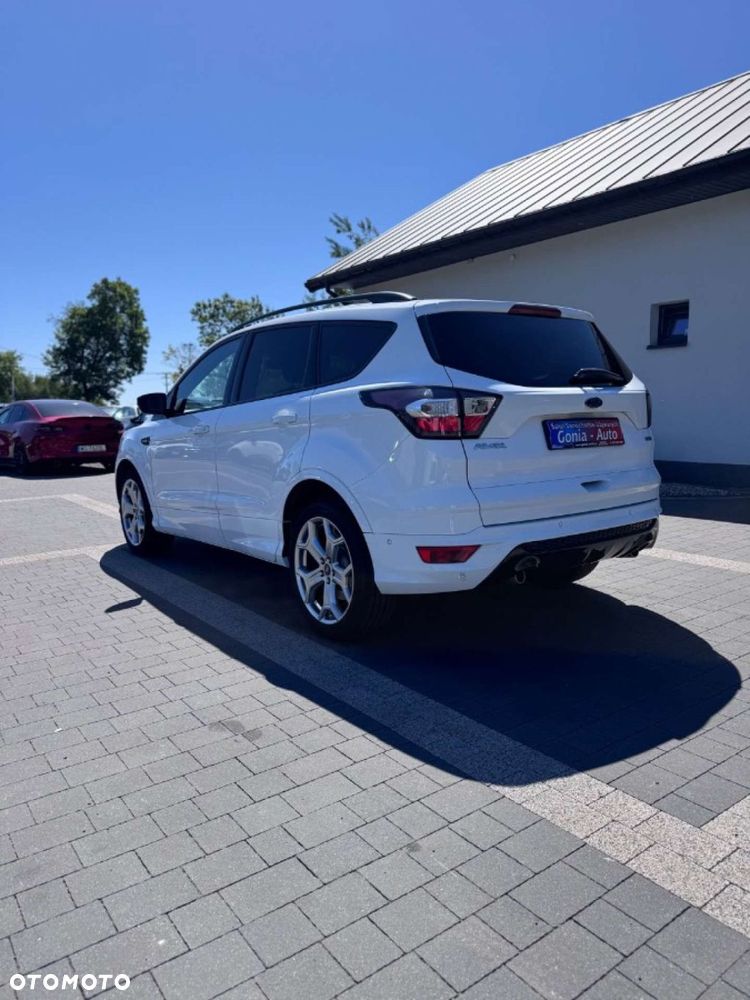 Ford Kuga - 4