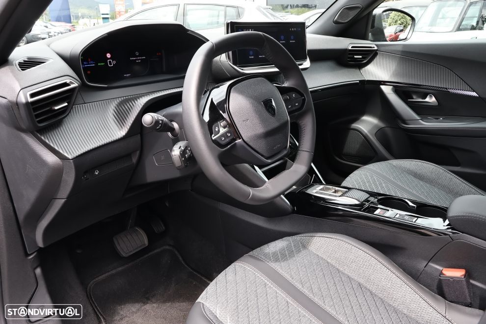 Peugeot e-2008 54 kWh Allure - 16