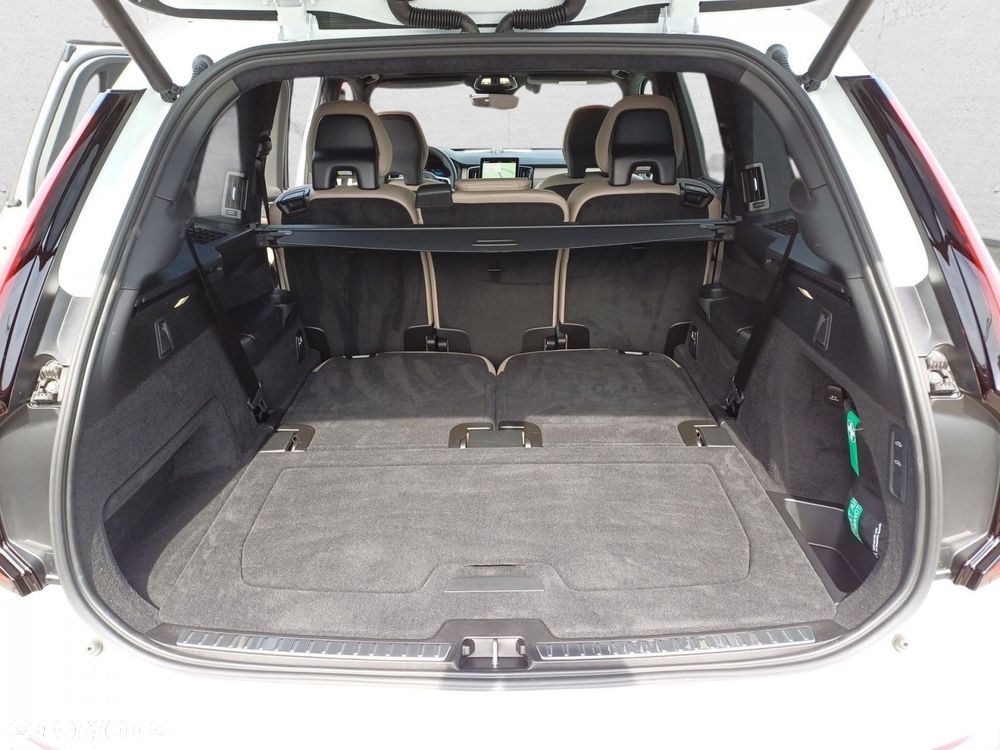 Volvo XC 90 - 18