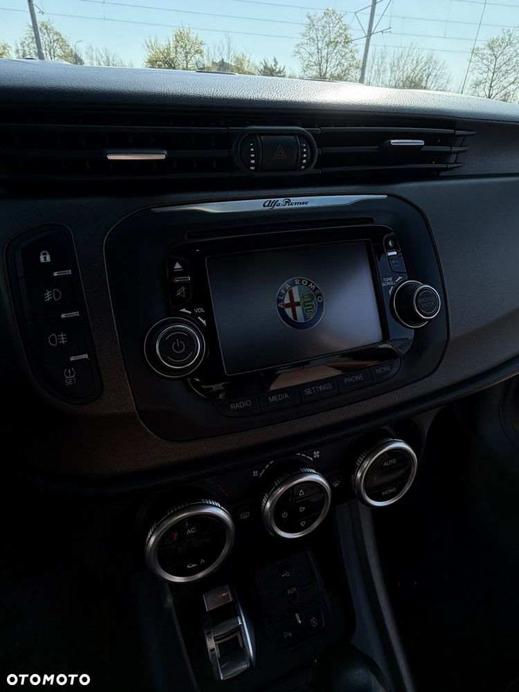 Alfa Romeo Giulietta 2.0 JTDM Exclusive TCT - 16