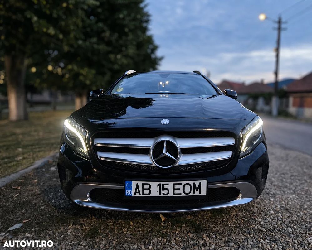 Mercedes-Benz GLA 180 7G-DCT Urban - 1