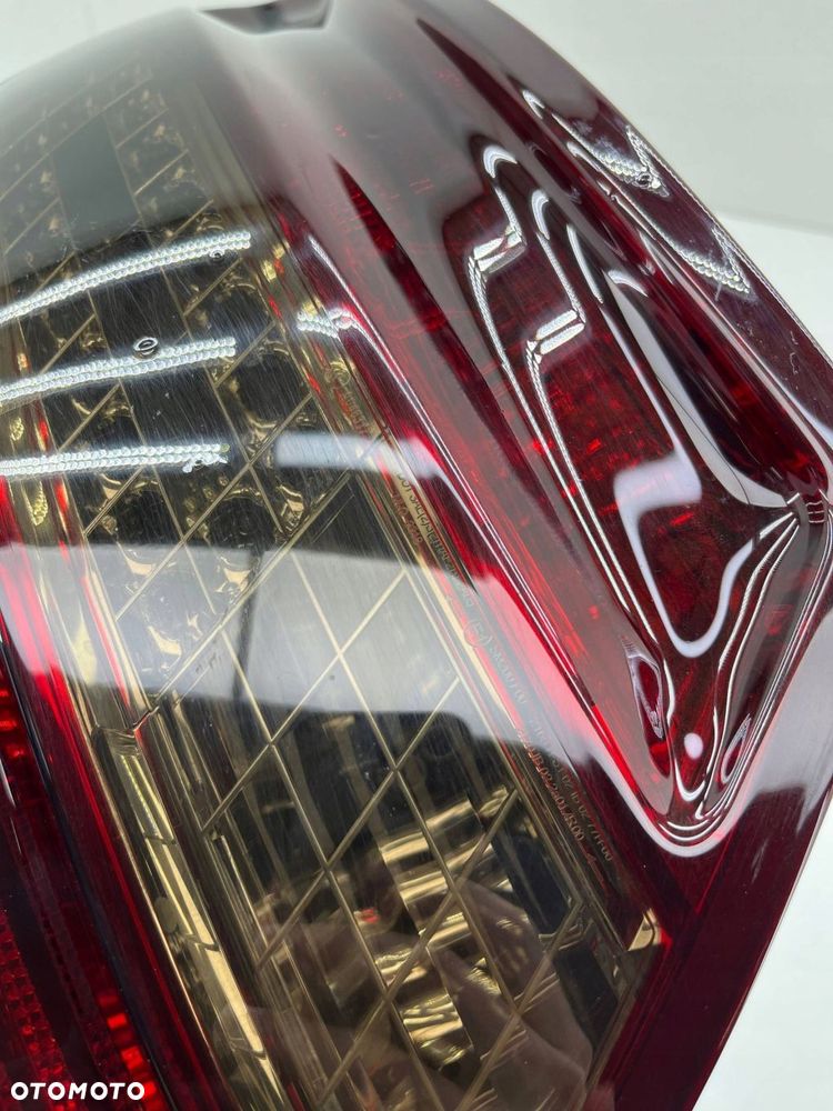 MERCEDES W204 C63 AMG LAMPY TYŁ W BŁOTNIK KOMPLET A2048202064 A2048201964 - 14