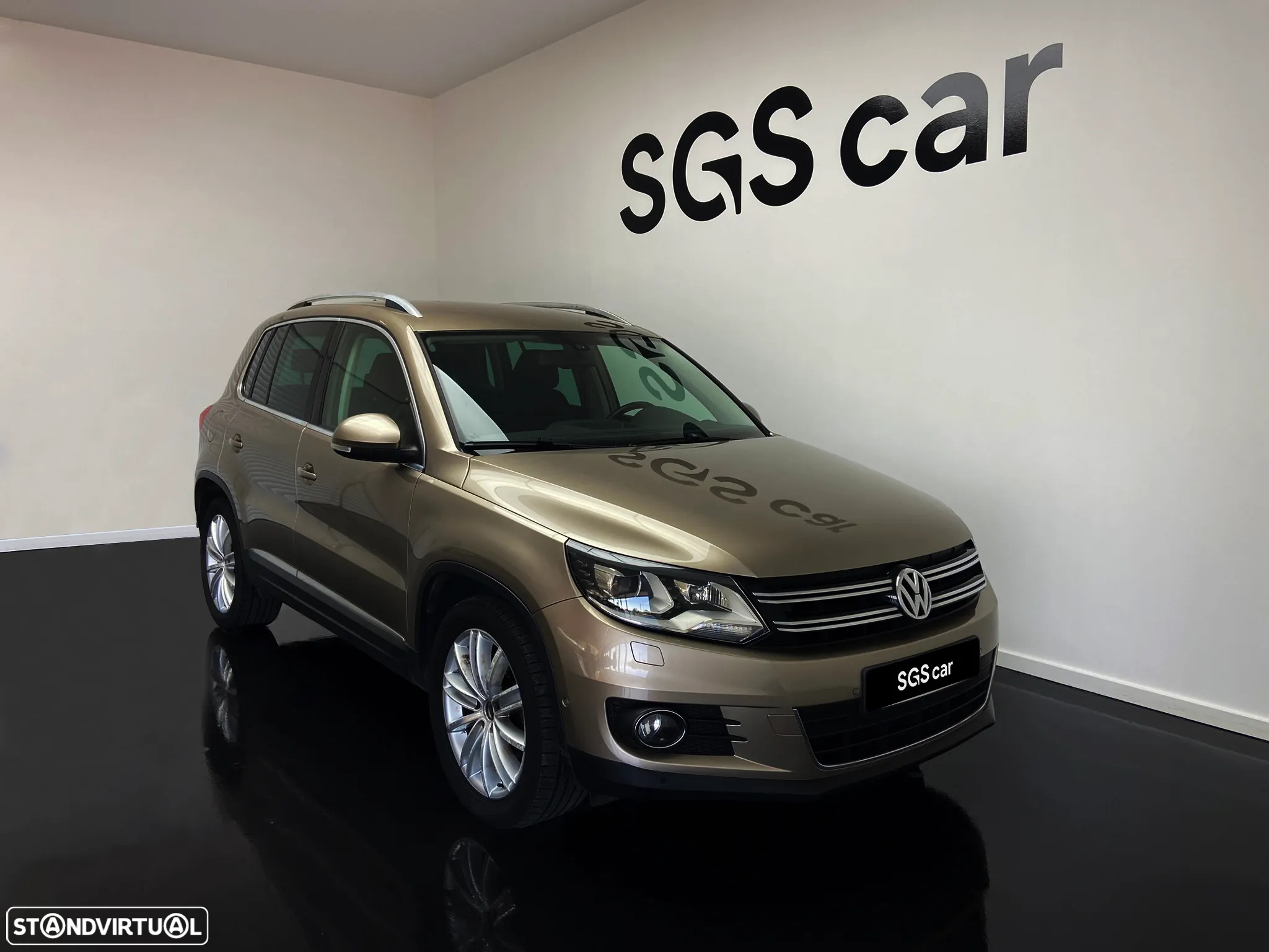 VW Tiguan 2.0 TDi Sport BlueMotion - 6