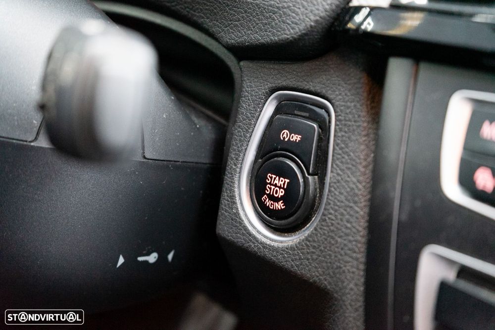 BMW 320 d Touring Auto Pack M - 48