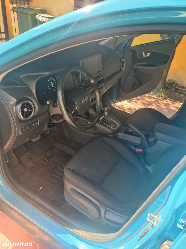 Hyundai KONA - 14