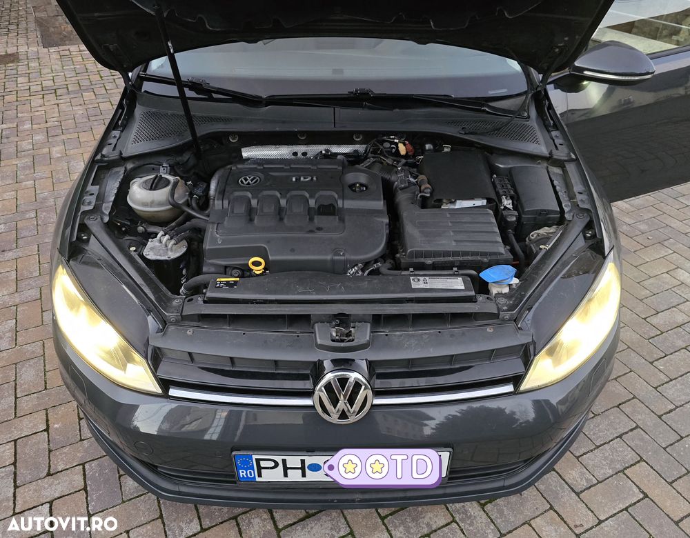 Volkswagen Golf 1.6 TDI DPF DSG Highline - 9